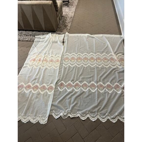 Vintage Embroidered Lace Window Sheer Panels Set of Two - Picture 1 of 6